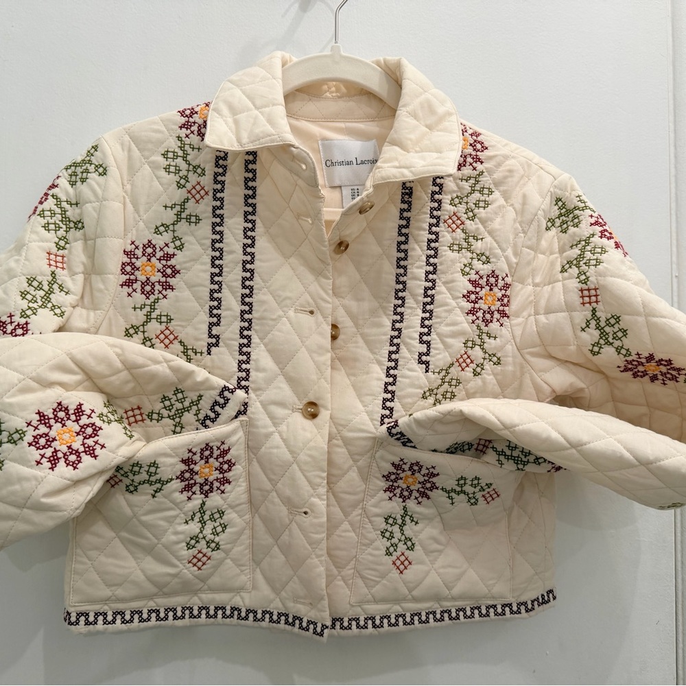 Christian Lacroix White Quilted Bomber Jacket with Floral Cross-Stitch - Picture 5 of 7